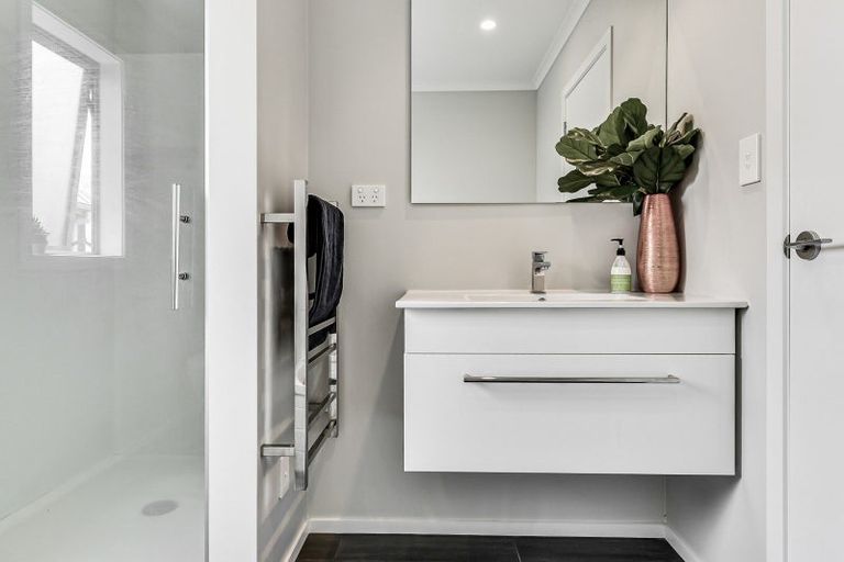 Photo of property in 10 Retallick Place, Flagstaff, Hamilton, 3210