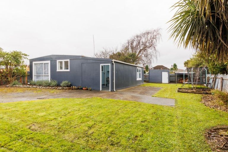 Photo of property in 17 Matai Street, Marton, 4710