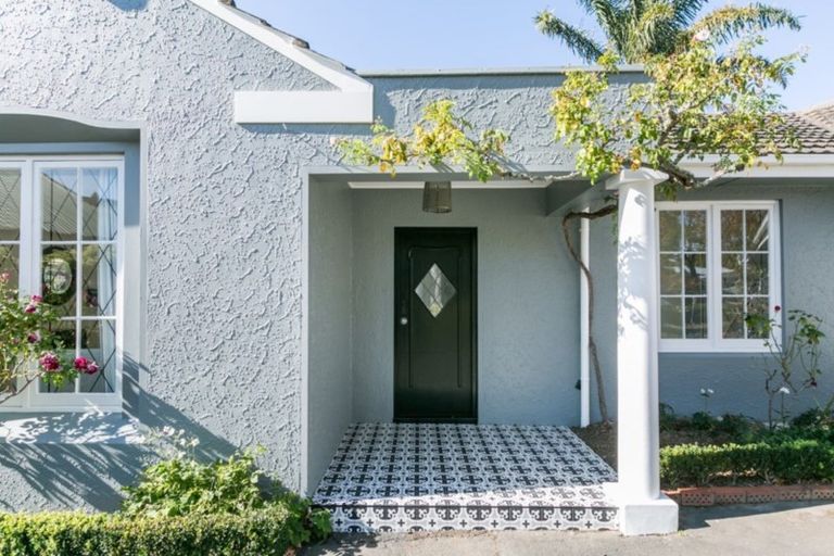 Photo of property in 11 Simla Avenue, Havelock North, 4130