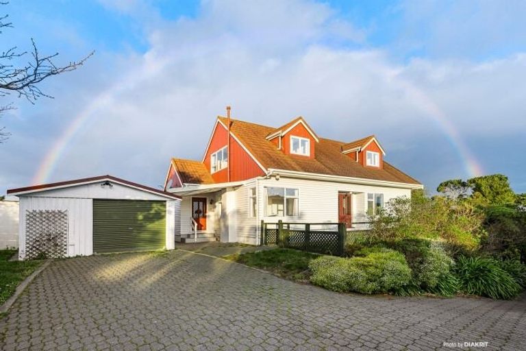 Photo of property in 21 Rossport Street, Johnsonville, Wellington, 6037