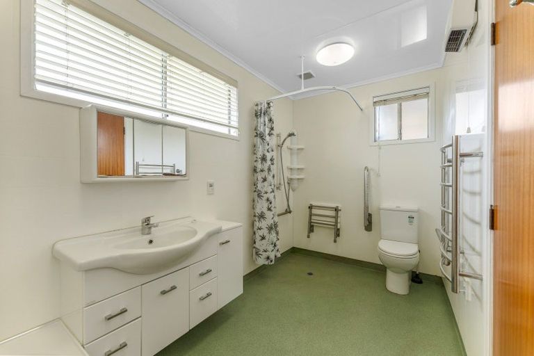 Photo of property in 51 Sunbrae Drive, Silverstream, Upper Hutt, 5019