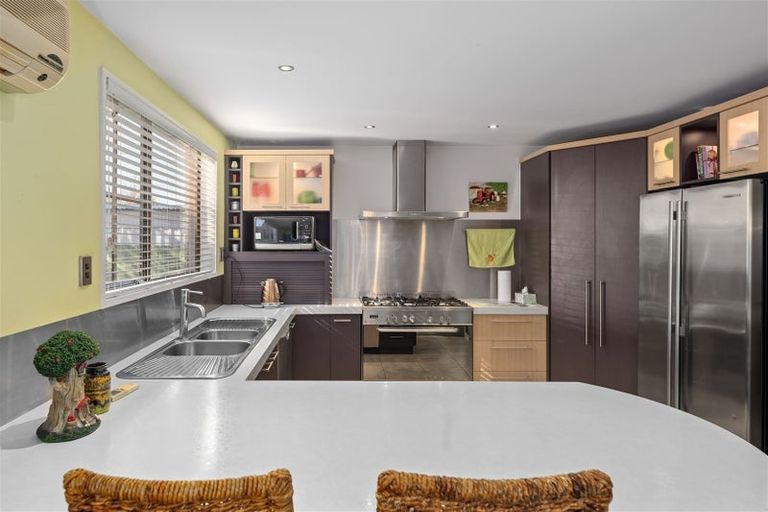 Photo of property in 32 Halswell Junction Road, Halswell, Christchurch, 8025