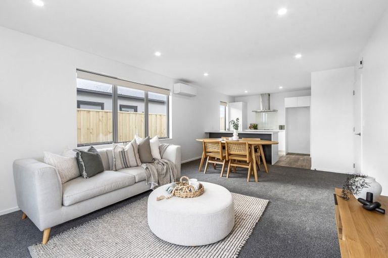 Photo of property in 8 Clontarf Lane, Belfast, Christchurch, 8051