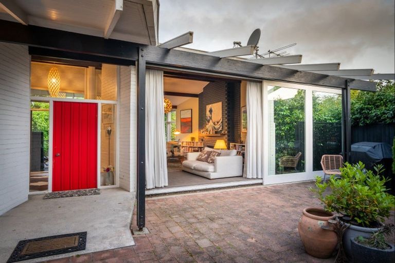 Photo of property in 31 Joyce Crescent, Ilam, Christchurch, 8041