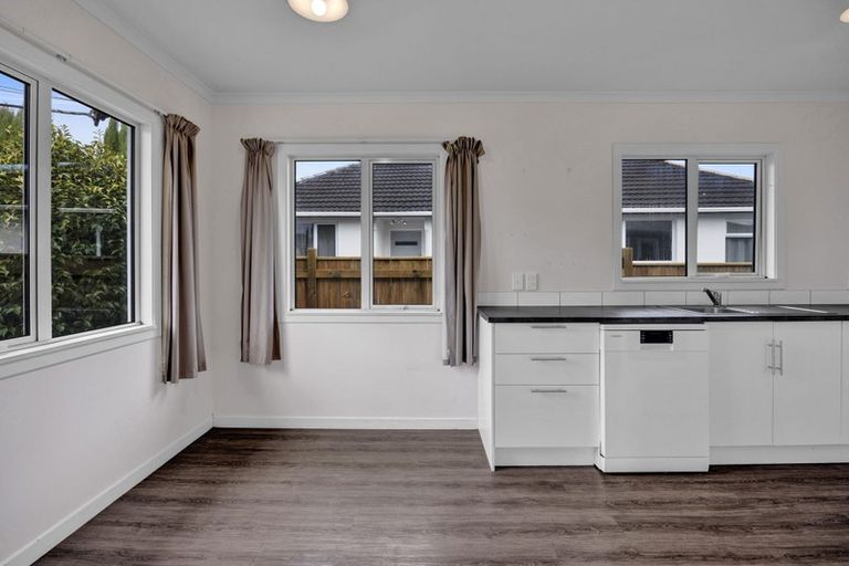 Photo of property in 40 Doralto Road, Frankleigh Park, New Plymouth, 4310