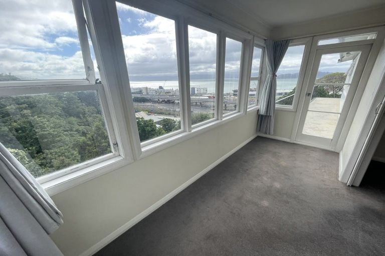 Photo of property in 3/20 Grosvenor Terrace, Wadestown, Wellington, 6012