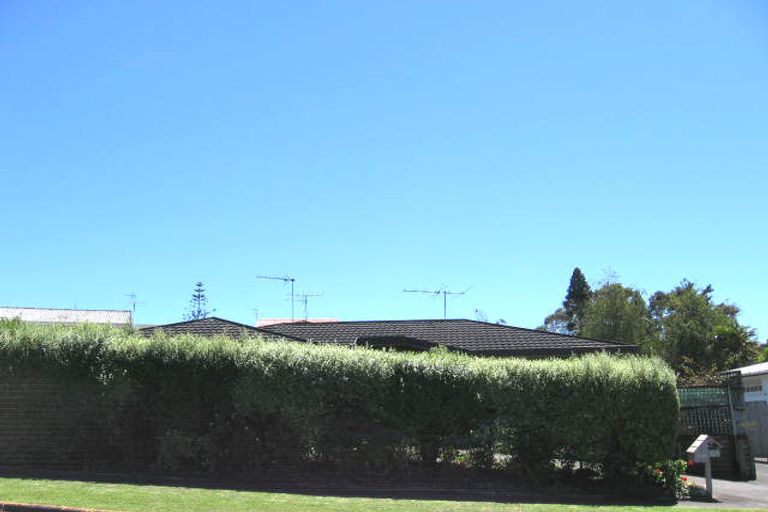 Photo of property in 1/45 Wolsley Avenue, Milford, Auckland, 0620