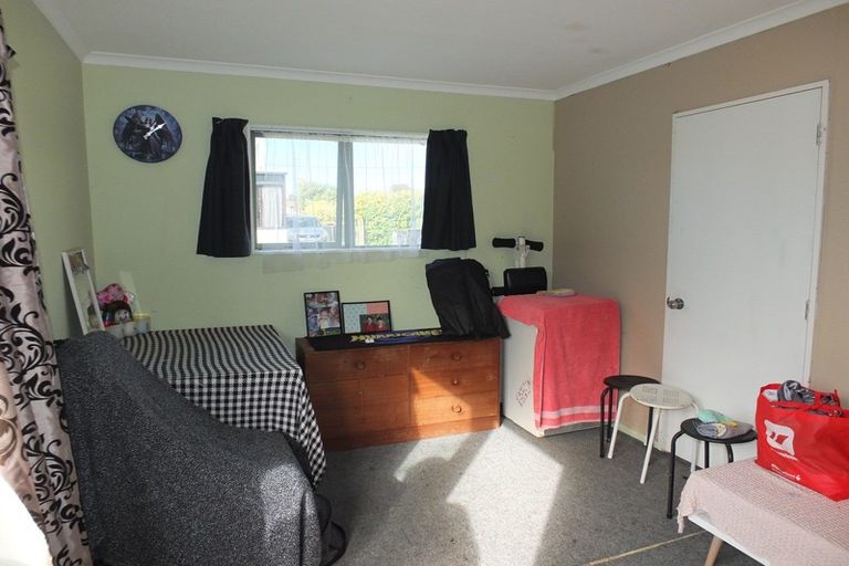 Photo of property in 13 Linklater Avenue, Foxton Beach, Foxton, 4815