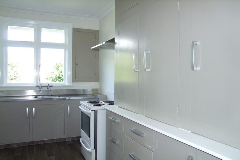 Photo of property in 9 Ossian Street, Milton, 9220