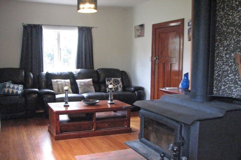 Photo of property in 16 Railway Road, Dunsandel, Leeston, 7682