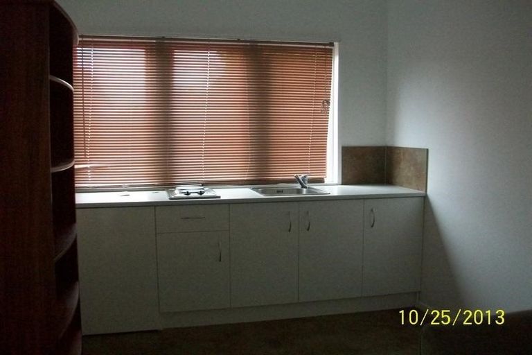 Photo of property in 6 Trig Road, West Harbour, Auckland, 0618