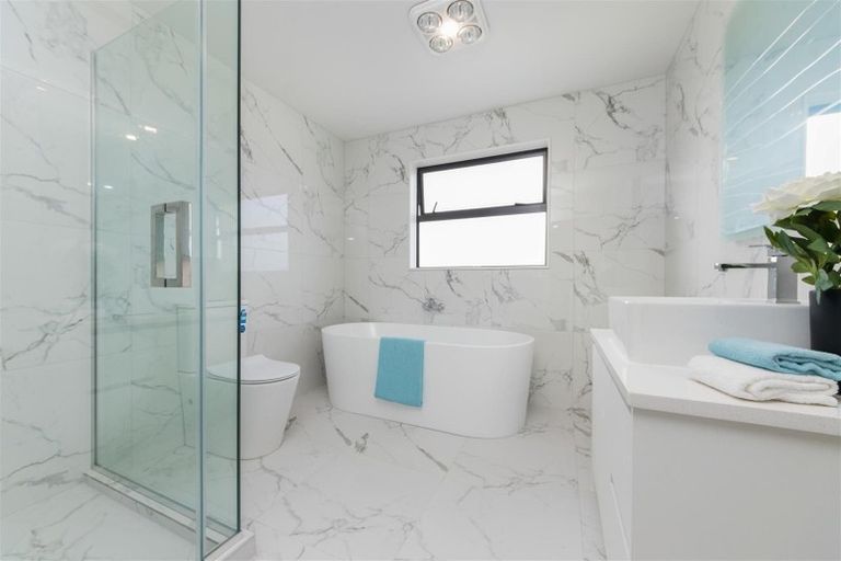 Photo of property in 45 Drumconnell Drive, Flat Bush, Auckland, 2019