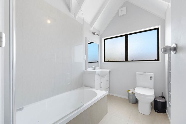 Photo of property in 43a Overton Road, Papatoetoe, Auckland, 2025