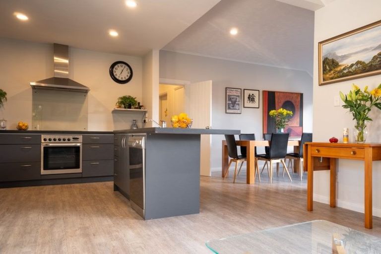 Photo of property in 19 Mccombs Street, Somerfield, Christchurch, 8024