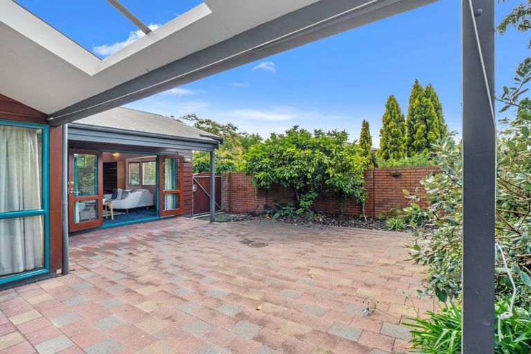 Photo of property in 3 Balcairn Place, Terrace End, Palmerston North, 4410