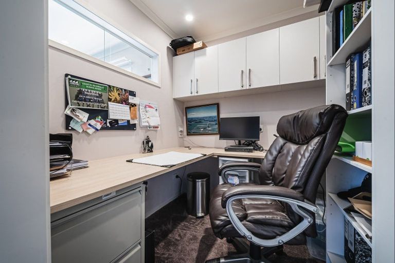 Photo of property in 7 Pike Place, Ferndale, New Plymouth, 4310