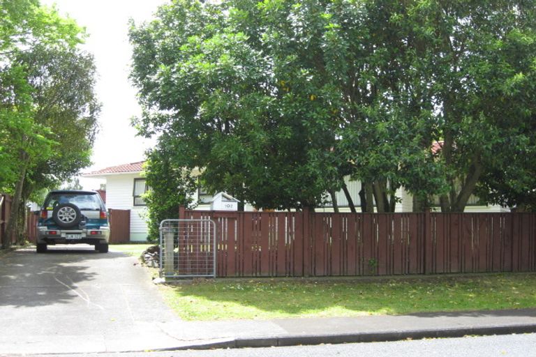 Photo of property in 102 Chichester Drive, Rosehill, Papakura, 2113