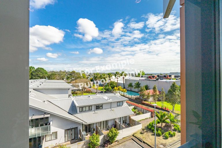 Photo of property in 5f/30 Westward Ho, Glen Eden, Auckland, 0602