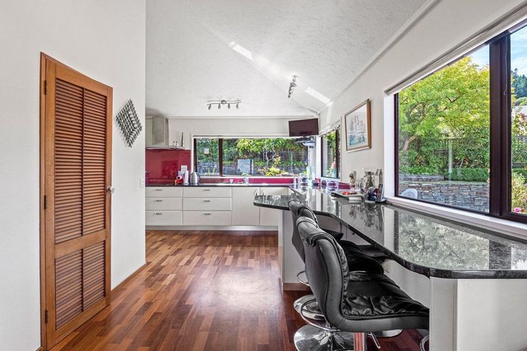 Photo of property in 19 Salmond Place, Queenstown, 9300