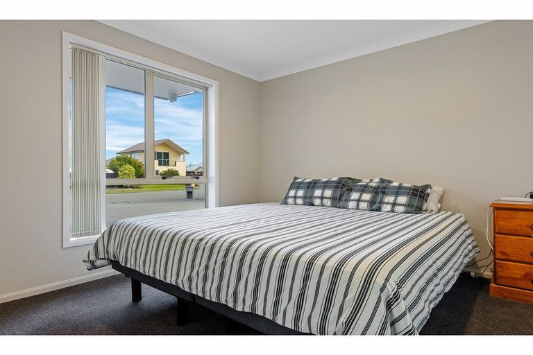Photo of property in 10 Maurice Stanton Place, Shirley, Christchurch, 8052