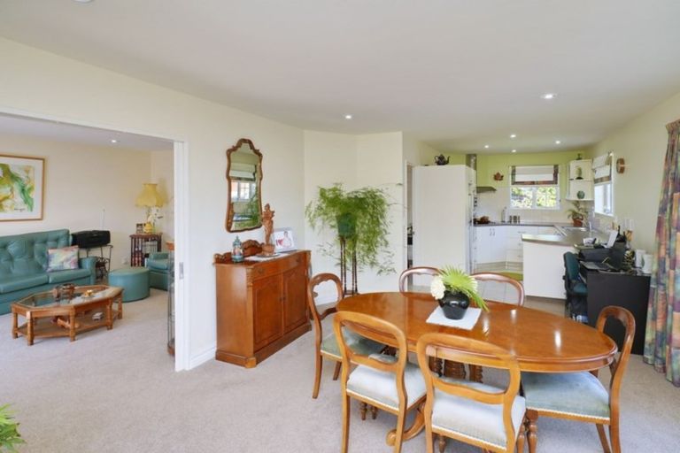 Photo of property in 24 Chesterfield Mews, Russley, Christchurch, 8042