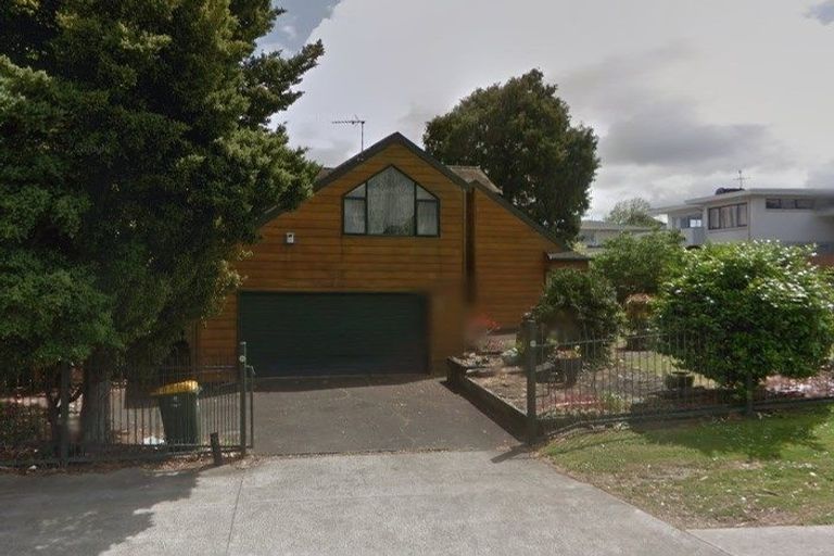 Photo of property in 40a Redoubt Road, Goodwood Heights, Auckland, 2105