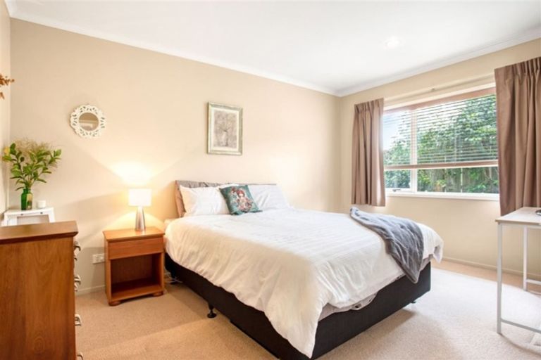 Photo of property in 77 Summerland Drive, Henderson, Auckland, 0612