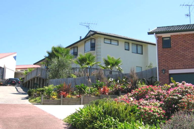 Photo of property in 10 Devana Court, Torbay, Auckland, 0630