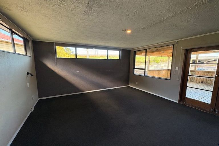 Photo of property in 96 South Road, The Glen, Dunedin, 9011