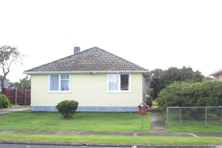 Photo of property in 42 Pearl Baker Drive, Otara, Auckland, 2023