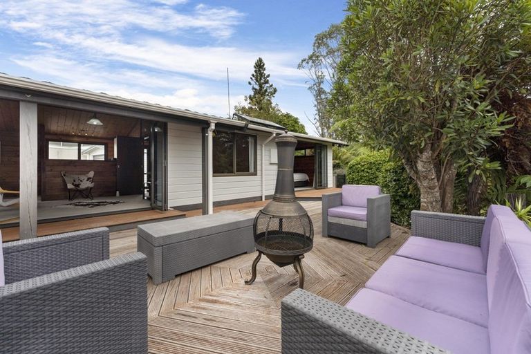 Photo of property in 12 Cargill Place, Frankleigh Park, New Plymouth, 4310