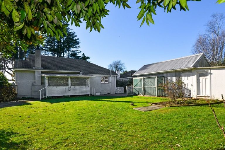 Photo of property in 97 Havelock Road, Havelock North, 4130