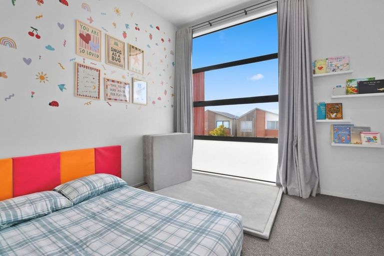 Photo of property in 14 Dignity Street, Papakura, 2110