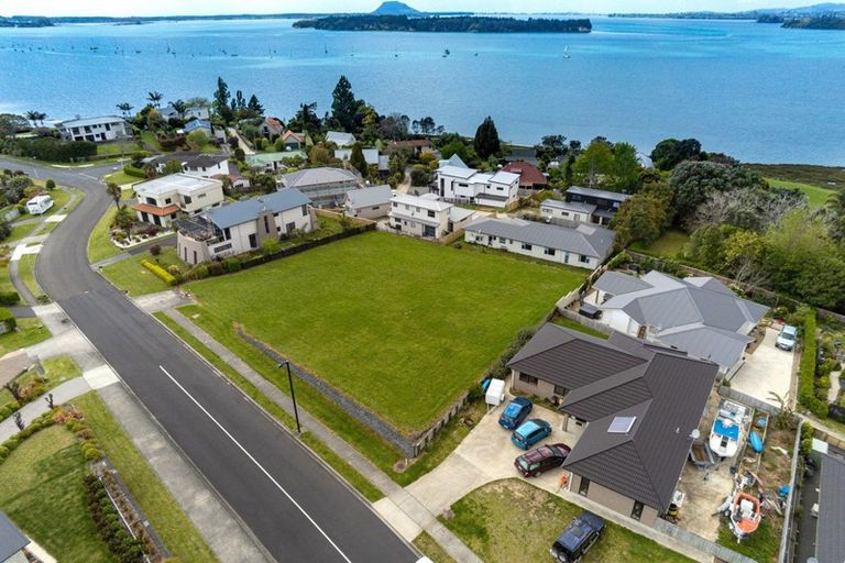 Photo of property in 37 Margaret Drive, Omokoroa, 3114