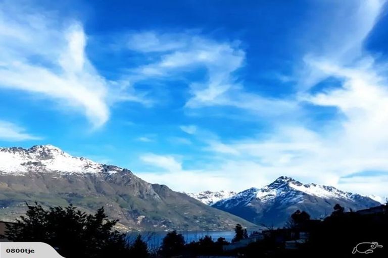 Photo of property in 18a Sainsbury Road, Fernhill, Queenstown, 9300