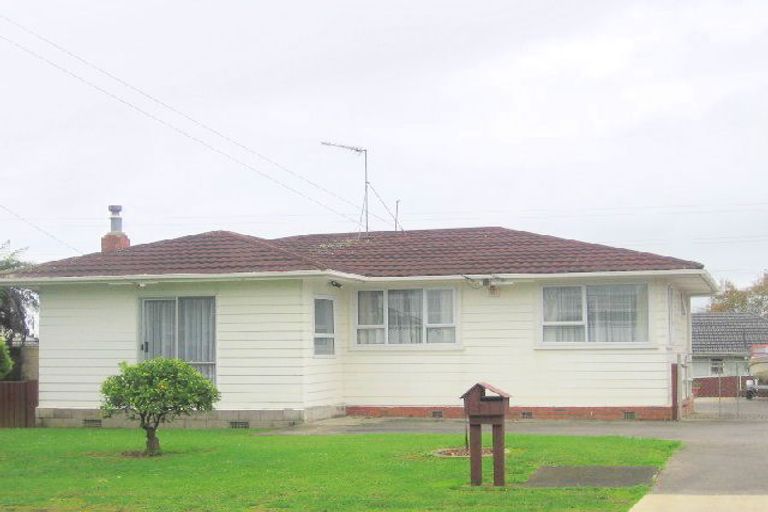 Photo of property in 27 Cornwall Road, Papatoetoe, Auckland, 2025