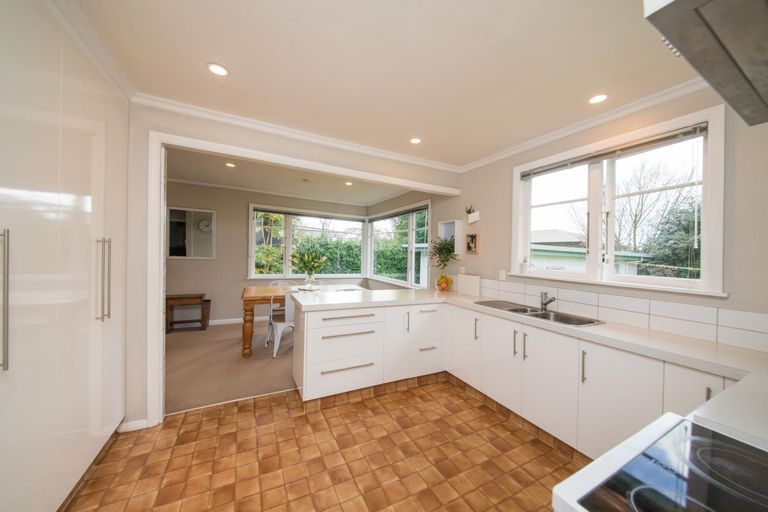 Photo of property in 6 Trent Avenue, Hokowhitu, Palmerston North, 4410