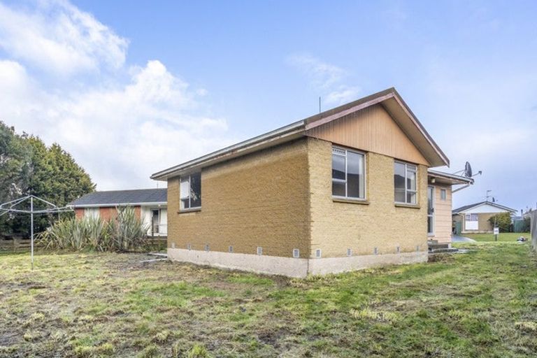 Photo of property in 12 Argyle Street, Kew, Invercargill, 9812