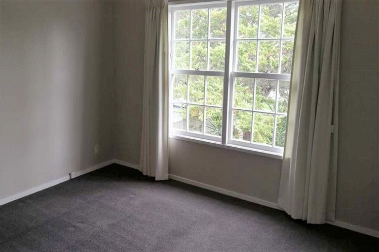 Photo of property in 13 Glenmore Road, Sunnyhills, Auckland, 2010