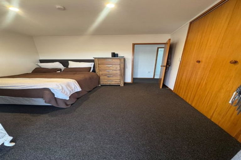 Photo of property in 2/21 White Heron Drive, Massey, Auckland, 0614