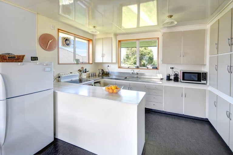 Photo of property in 27 Lynas Street, Outram, 9019