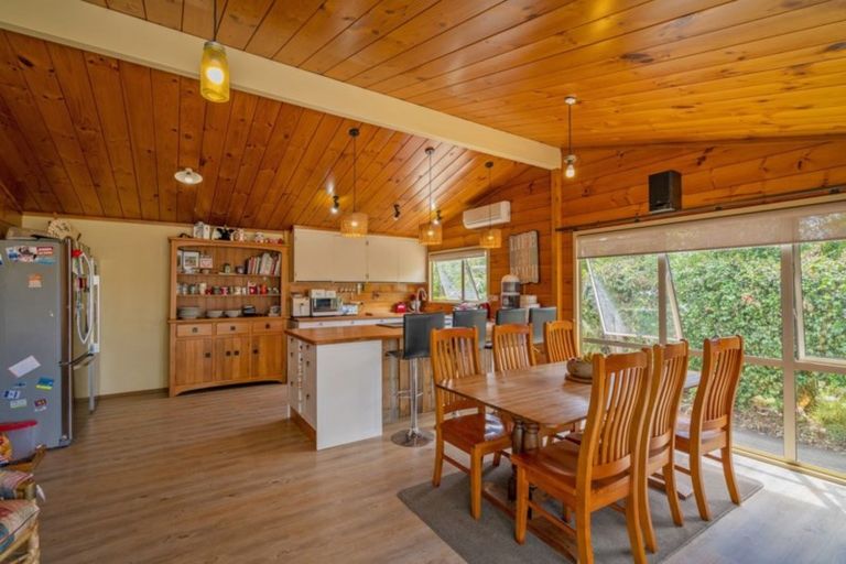 Photo of property in 82 Cook Drive, Whitianga, 3510