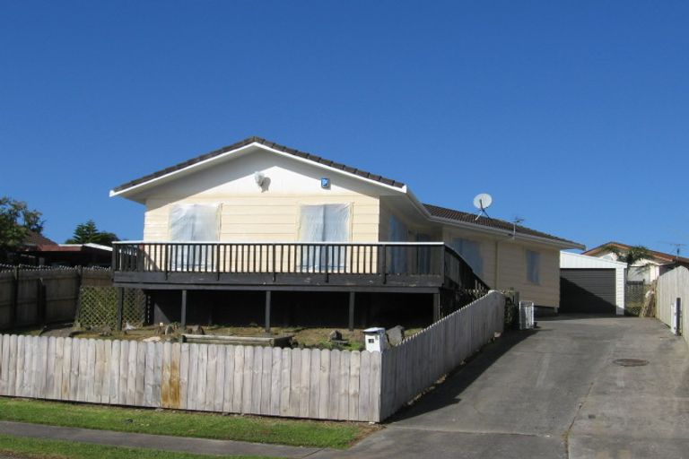 Photo of property in 10 Greenstone Place, Clover Park, Auckland, 2019