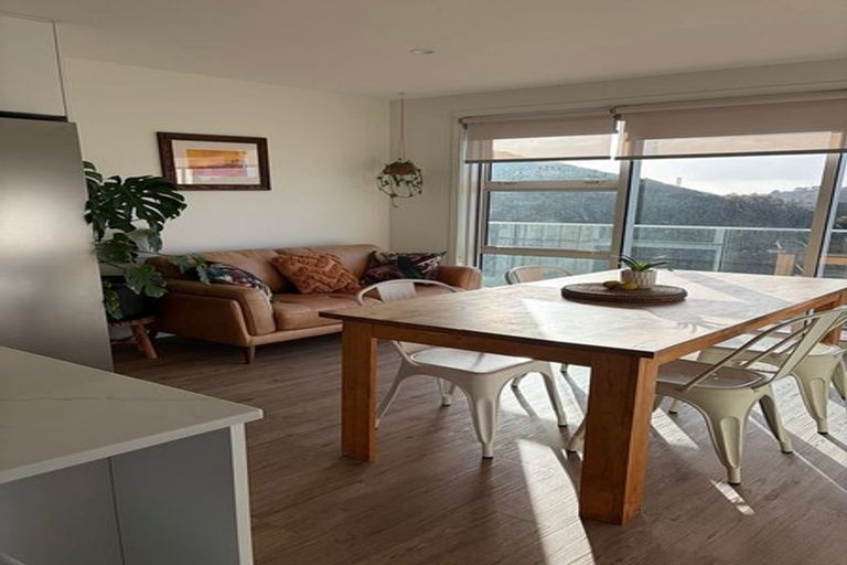 Photo of property in 84b Wallath Road, Westown, New Plymouth, 4310