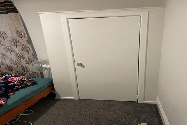 Photo of property in 51 Sturges Road, Henderson, Auckland, 0612