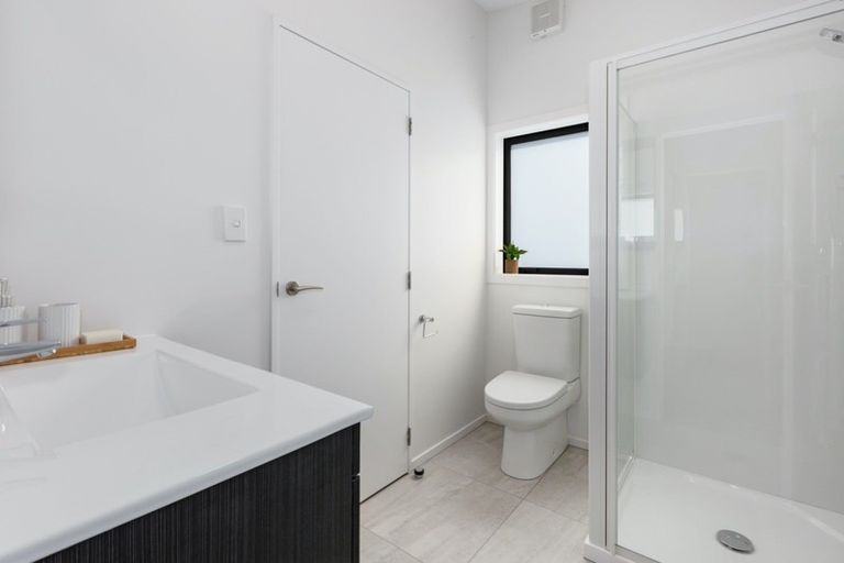 Photo of property in 18 Rifleman Lane, Paraparaumu Beach, Paraparaumu, 5032