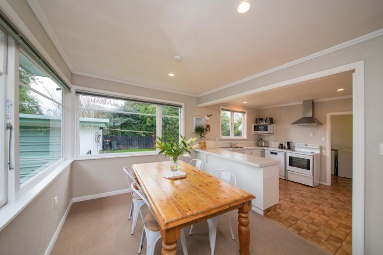 Photo of property in 6 Trent Avenue, Hokowhitu, Palmerston North, 4410