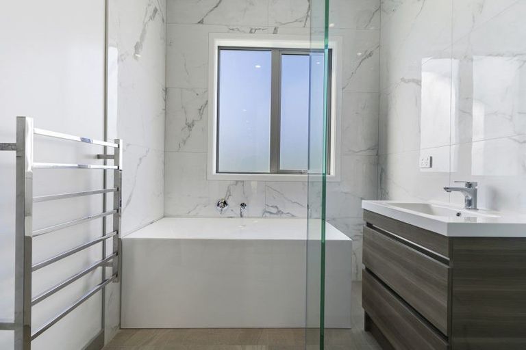 Photo of property in 5 Riverside Way, Clevedon, Papakura, 2585