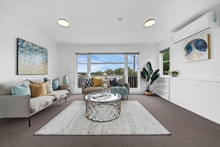 Photo of property in 53a Sylvan Crescent, Te Atatu South, Auckland, 0610