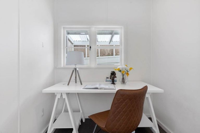 Photo of property in 1/91 Nile Road, Milford, Auckland, 0620